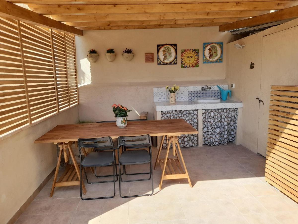 Si-Moutique Le Case Degli Avi Barocche, Con Terrazza Panoramica Μόντικα Εξωτερικό φωτογραφία