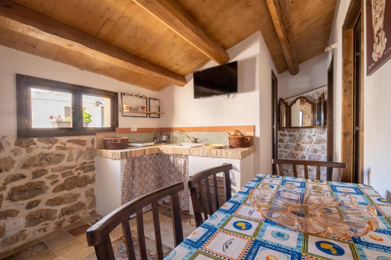 Si-Moutique Le Case Degli Avi Barocche, Con Terrazza Panoramica Μόντικα Εξωτερικό φωτογραφία