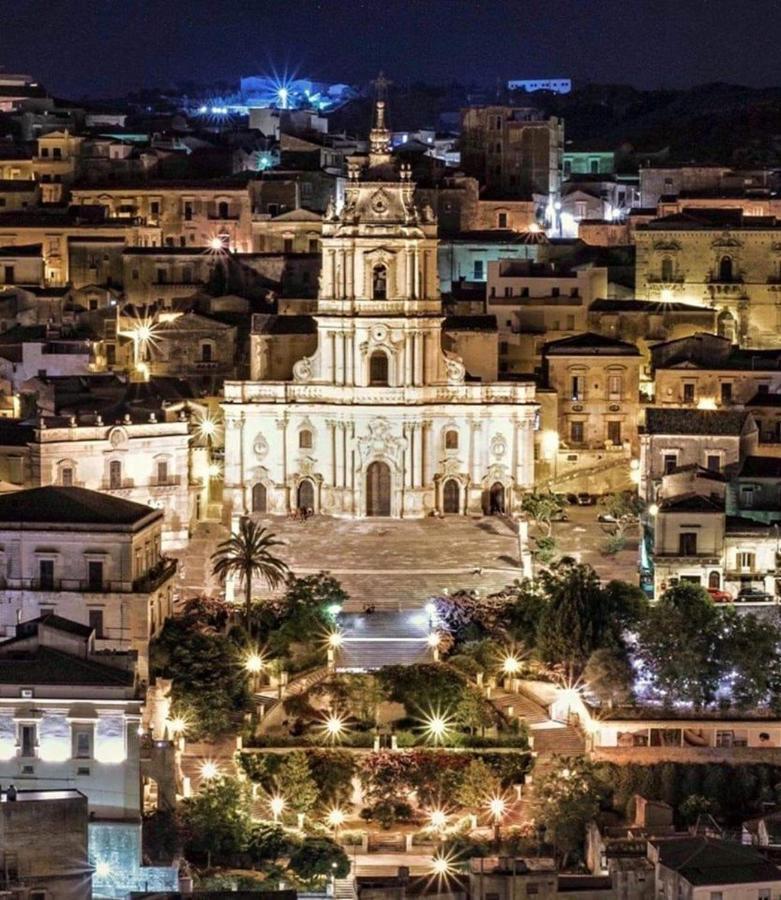 Si-Moutique Le Case Degli Avi Barocche, Con Terrazza Panoramica Μόντικα Εξωτερικό φωτογραφία