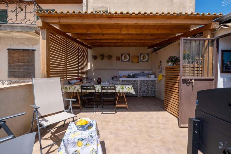 Si-Moutique Le Case Degli Avi Barocche, Con Terrazza Panoramica Μόντικα Εξωτερικό φωτογραφία