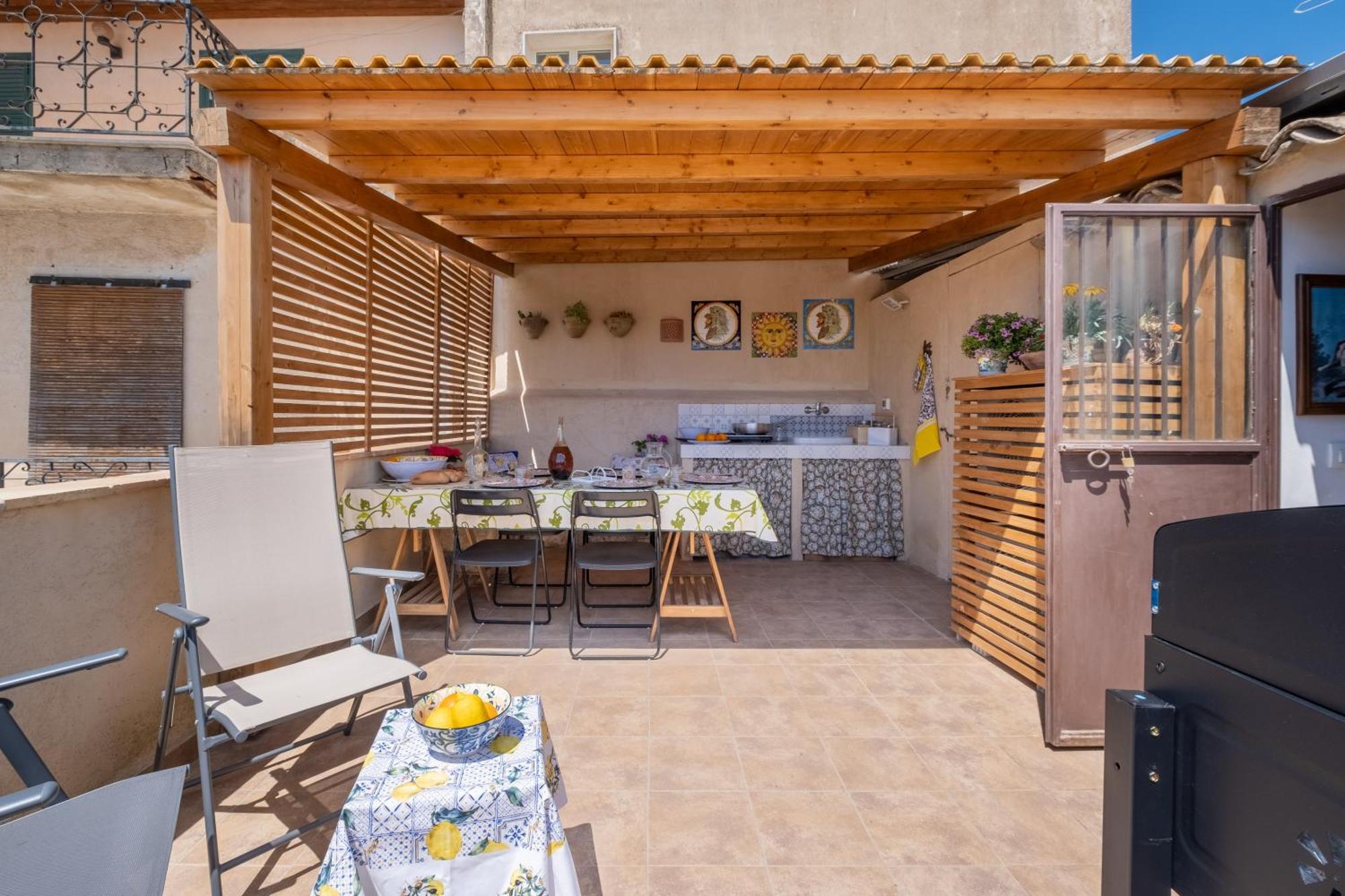 Si-Moutique Le Case Degli Avi Barocche, Con Terrazza Panoramica Μόντικα Εξωτερικό φωτογραφία