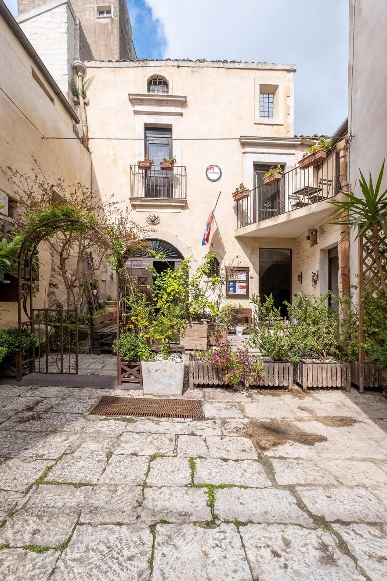 Si-Moutique Le Case Degli Avi Barocche, Con Terrazza Panoramica Μόντικα Εξωτερικό φωτογραφία